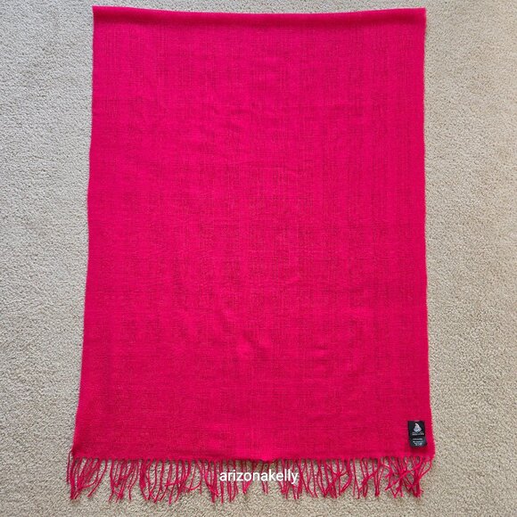 NWOT Woven Wool Scarf Lightweight Fuchsia Pink - Picture 1 of 13